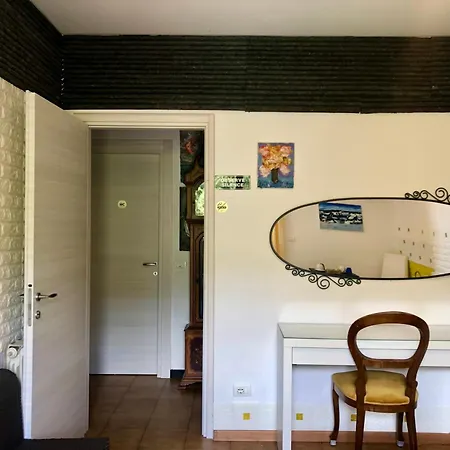Guest house Alle 5 Terre 3*