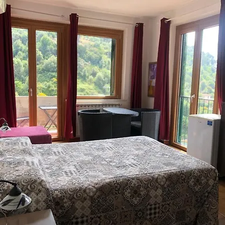 Alle 5 Terre Guest house 3*