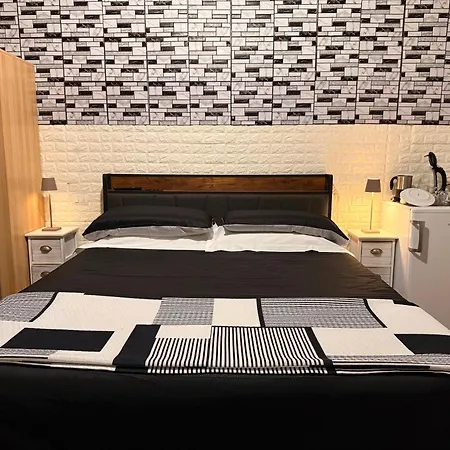 安菲塔卡梅尔阿勒特里5酒店